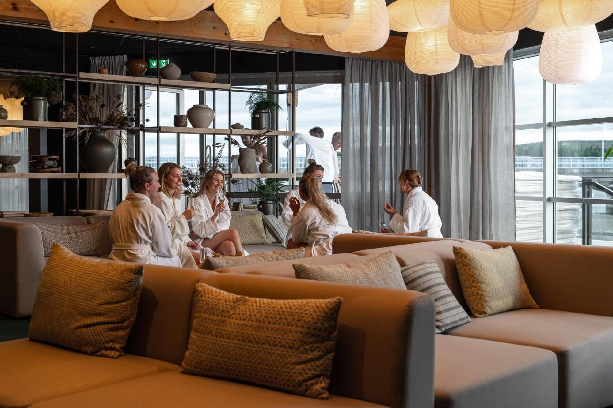 Hotell Lappland Ликселе Екстериор снимка
